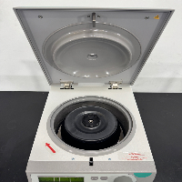 Hermle Benchmark Z 216 MK Centrifuge image 3